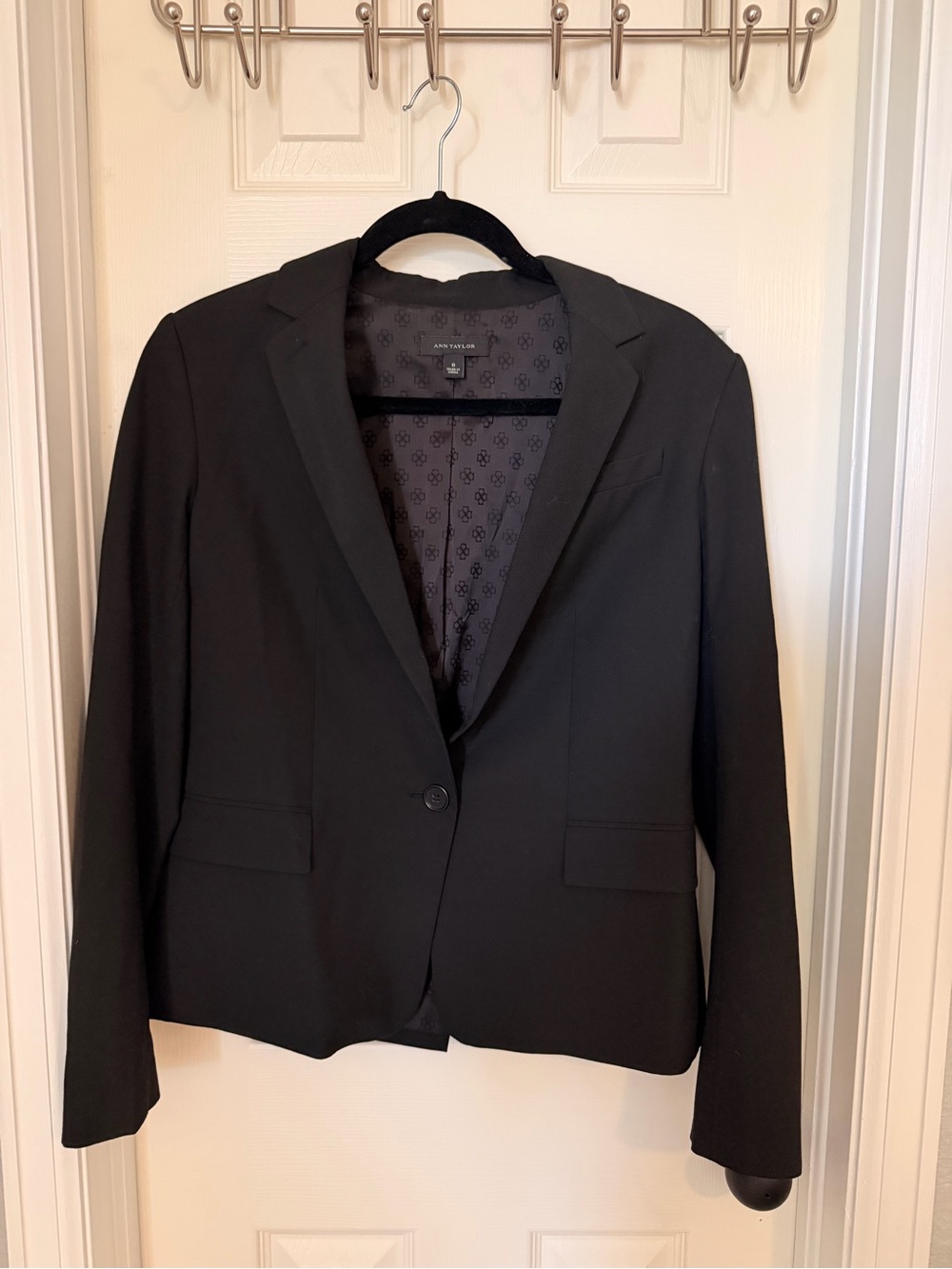 Black Single-Button Women's Blazer